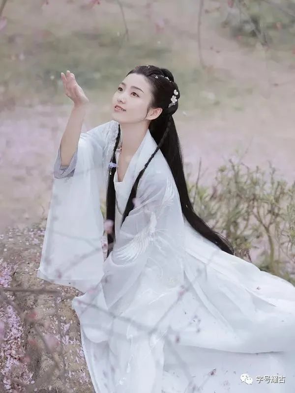 古風六字游戲名_古風游戲名字簡單干凈_古風名字游戲